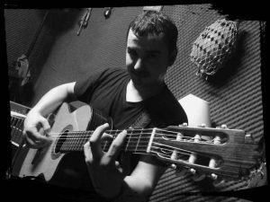 David Laga "Tute" - Voces y guitarra